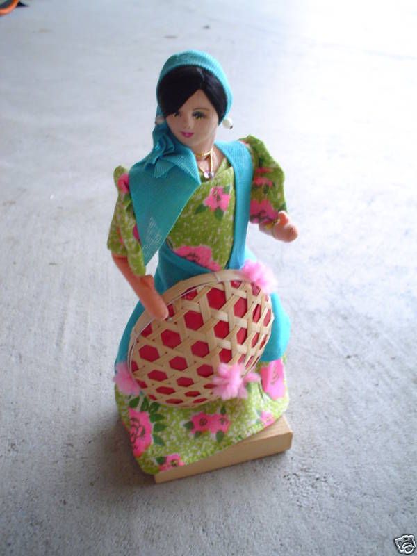 Unique 1982 Cloth Phillipines Worl Fair Girl Doll  