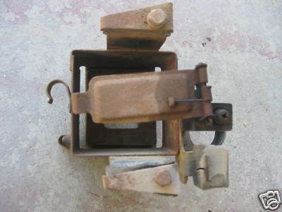 1975 KAWASAKI KE100   BATTERY TRAY  