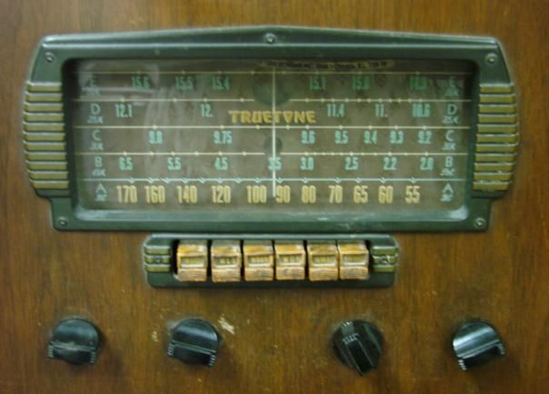 Truetone D 1110 Deco Tube CONSOLE Radio Indian Inlays  