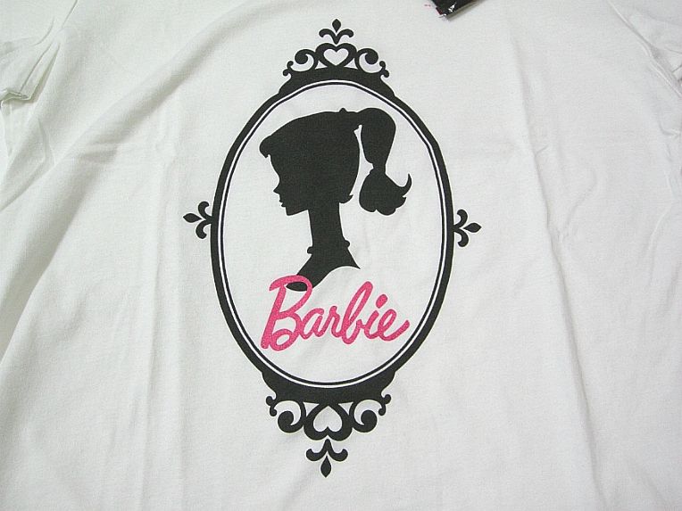 UNIQLO Barbie GRAPHIC SHORT SLEEVE T SHIRT LIMITED With Barbie Name 