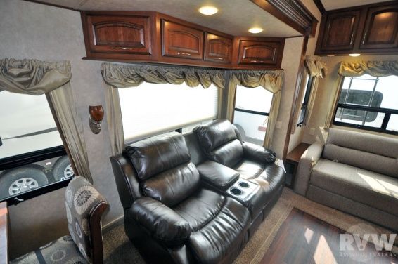 New 2012 Columbus 365RL Fifth Wheel Camper by Palomino at 