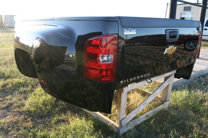 2011   2012 Chevrolet 3500 Pickup Bed / Truck Box With Tailgate  