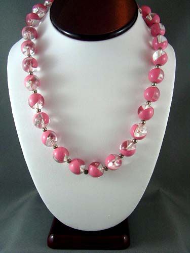 FUN FUNKY RARE Vtg RETRO Opaque Pink & Clear Lucite Bead Necklace 