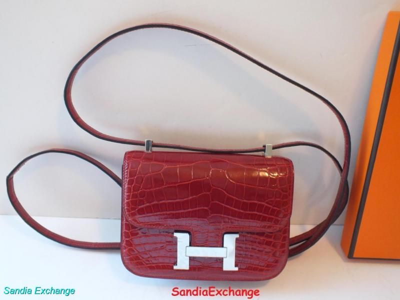 New Hermes Crocodile Micro Constance14 cm Rouge Hermes PHW CrossBody 