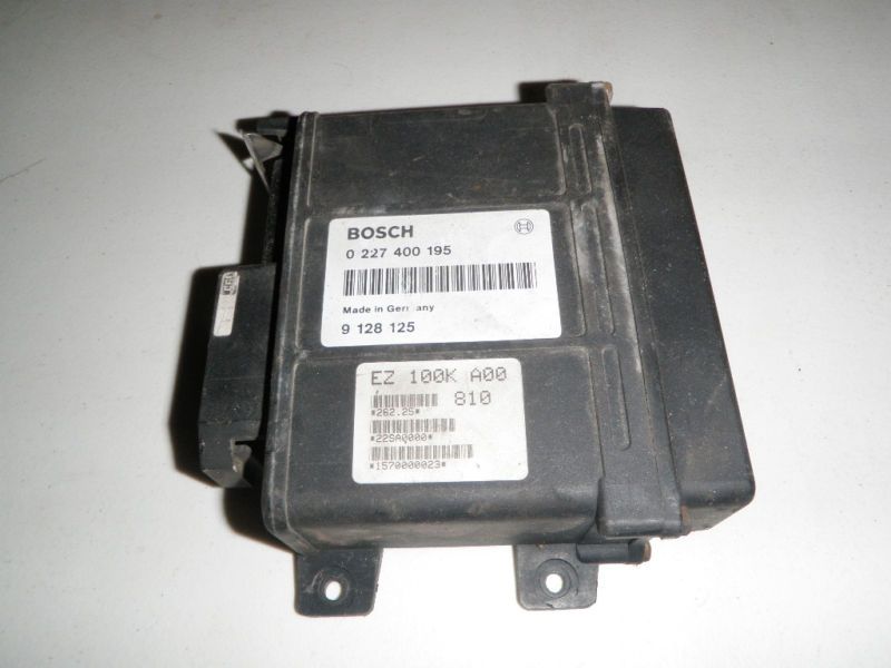 SAAB 900 ECU ECM 0227400150 COMPUTER BOSCH 7484504  