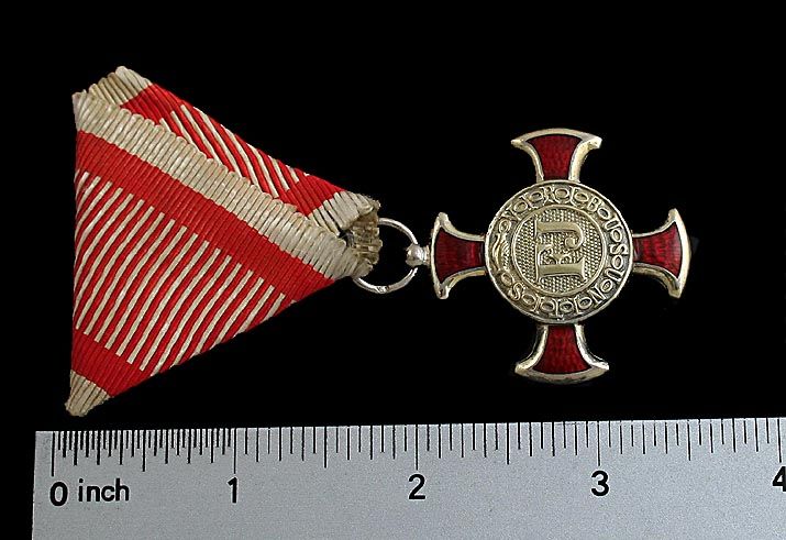 1849 AUSTRIAN STERLING ENAMELED MILITARY MERIT CROSS MEDAL  