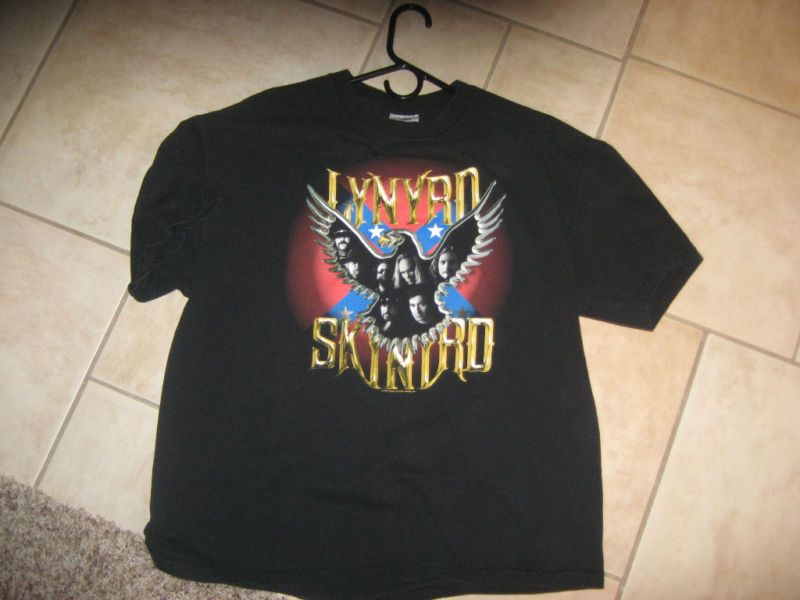 LYNYRD SKYNYRD 2000 CONCERT TOUR TSHIRT  