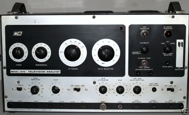 BK TELEVISION ANALYST MODEL 1076  