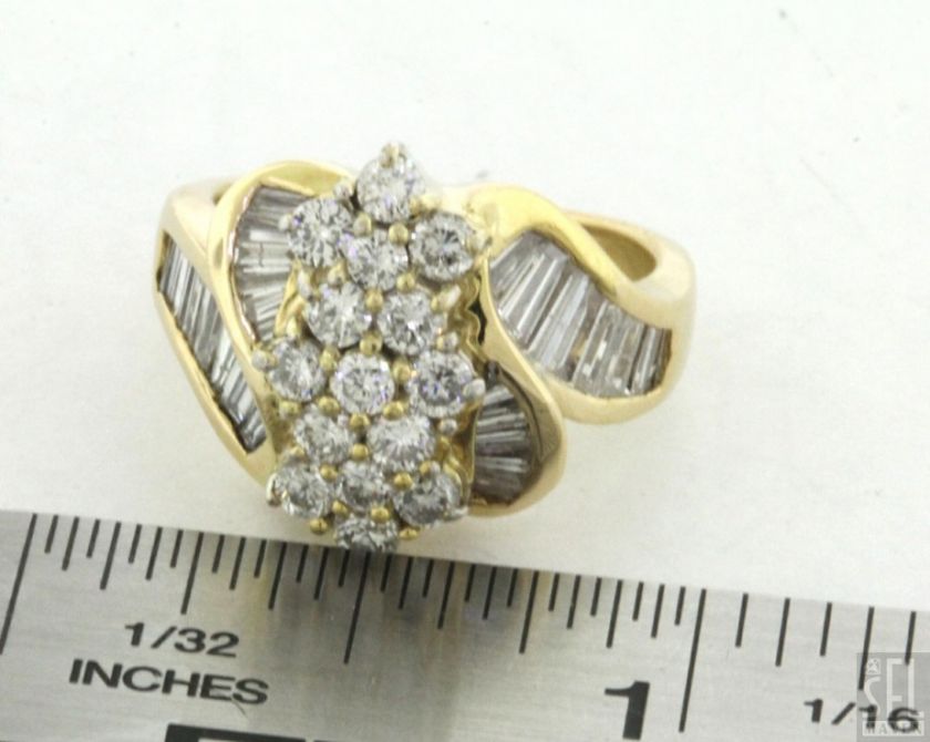 HEAVY 18K GOLD FANCY EXQUISITE 2.71CT DIAMOND CLUSTER COCKTAIL RING 