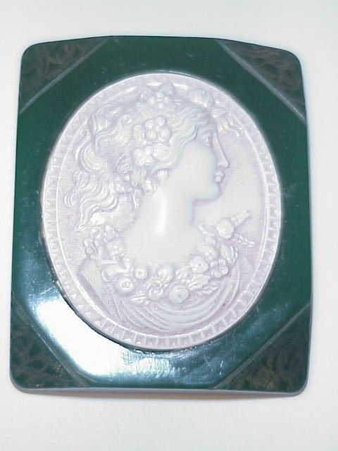 VINTAGE BAKELITE & CELLULOID CAMEO PIN LARGE  