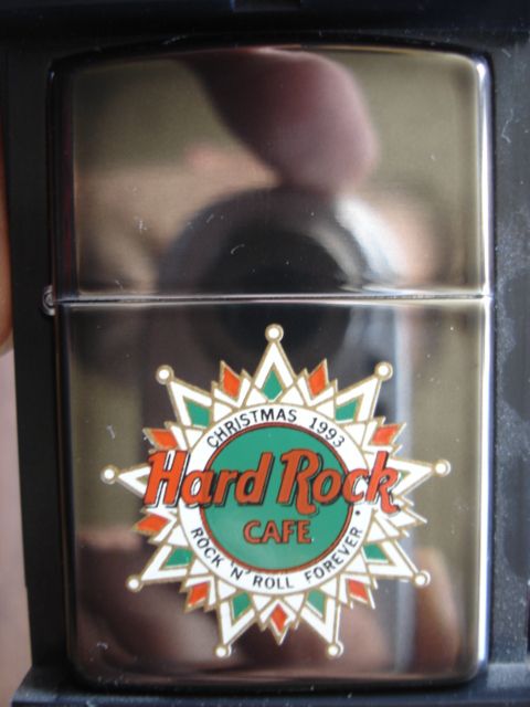 ZIPPO HRC HARD ROCK CAFE 1993 CHRISTMAS EMPLOYEES NEW  
