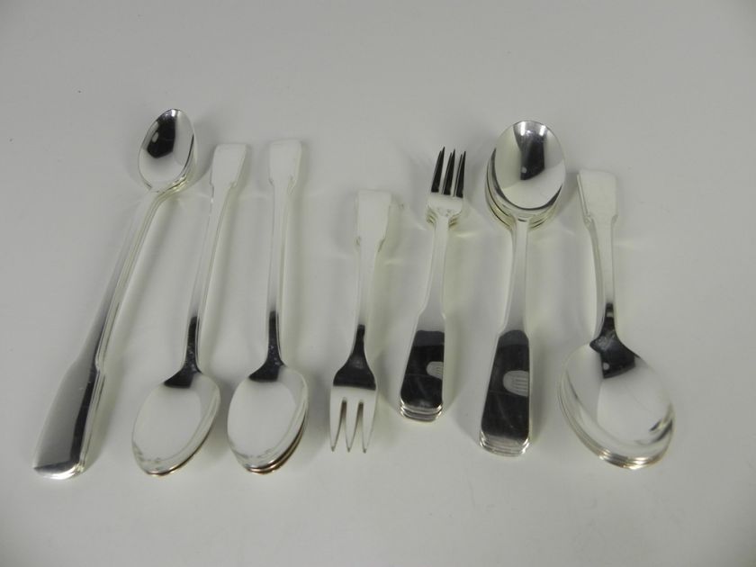 INTERNATIONAL SILVER Beacon Hill Silverplate Flatware set  