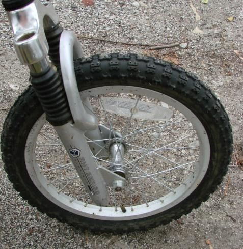 Marin MBX 50 16 Kids Off Road Bike BMX Bicycle Kenda Tires Pads 