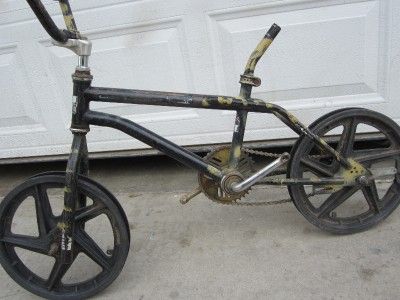 OLD SCHOOL GT PERFORMER PIT BMX BIKE 16 KIDS  