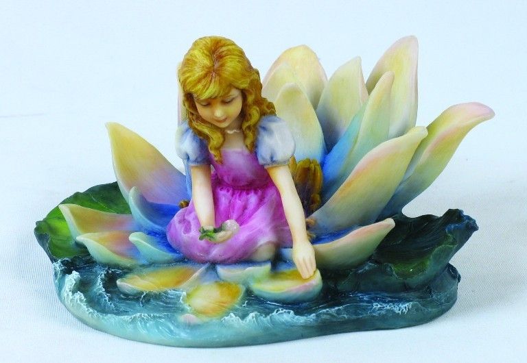 Little Girl on Petals Horizon Statue Figurine Josephine Wall 