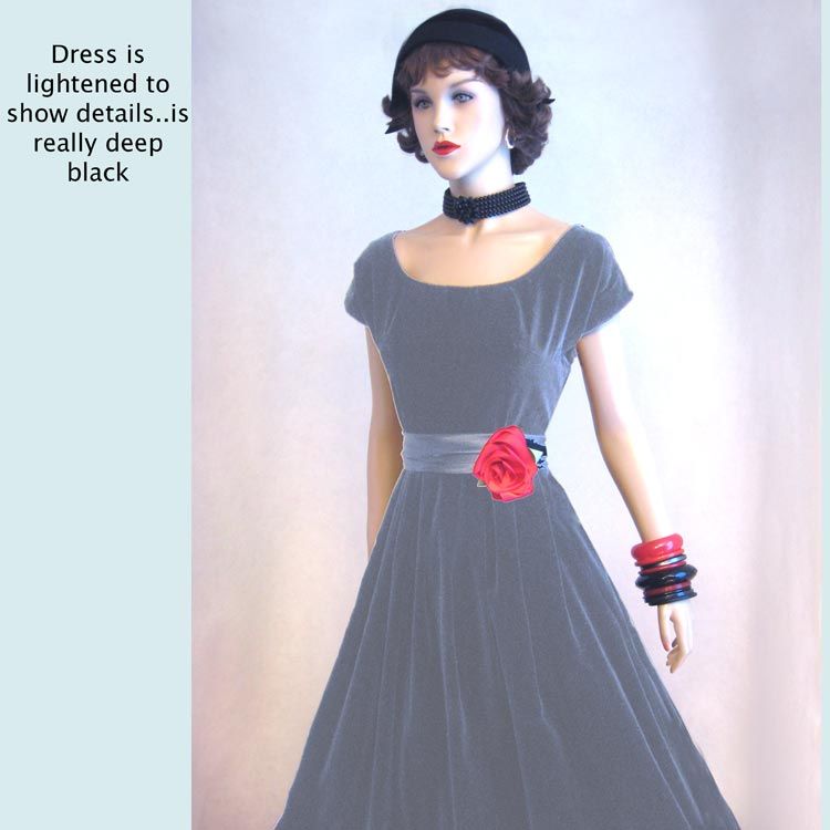 VINTAGE 50s CLASSY FULL SKIRT VELVET PARTY SWING DRESS  