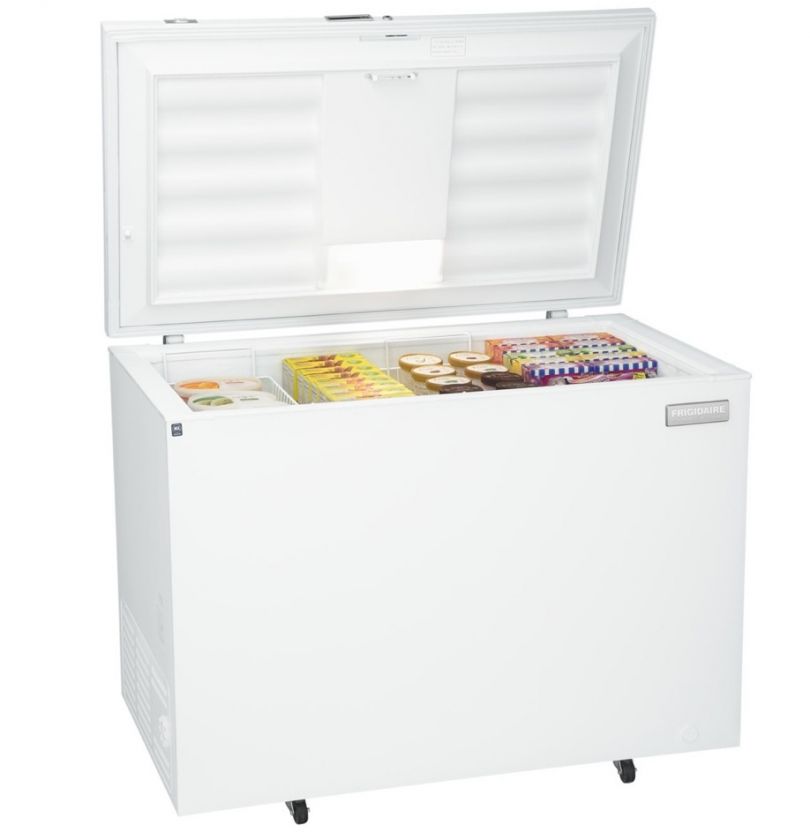   Frigidaire Commercial White 14.9 Cu Ft Chest Freezer FCCS151FW  