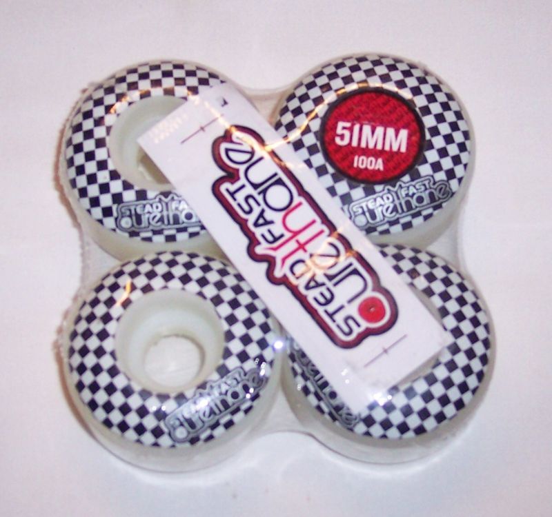 New Set of Four Checkered Skateboard Wheels 51mm 100a  