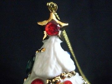 PORCELAIN ORNAMENTS TREE ~ AVON 2003 HOLIDAY TREASURES ~ NEW IN 